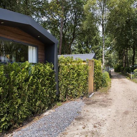 Veluwe Hoenderloo Luxury Chalet With Private Sauna And Hot Tub - Swimming Pool Tennis Court Supermarket Bowling Alley Theatre And Entertainment For Children Экстерьер фото