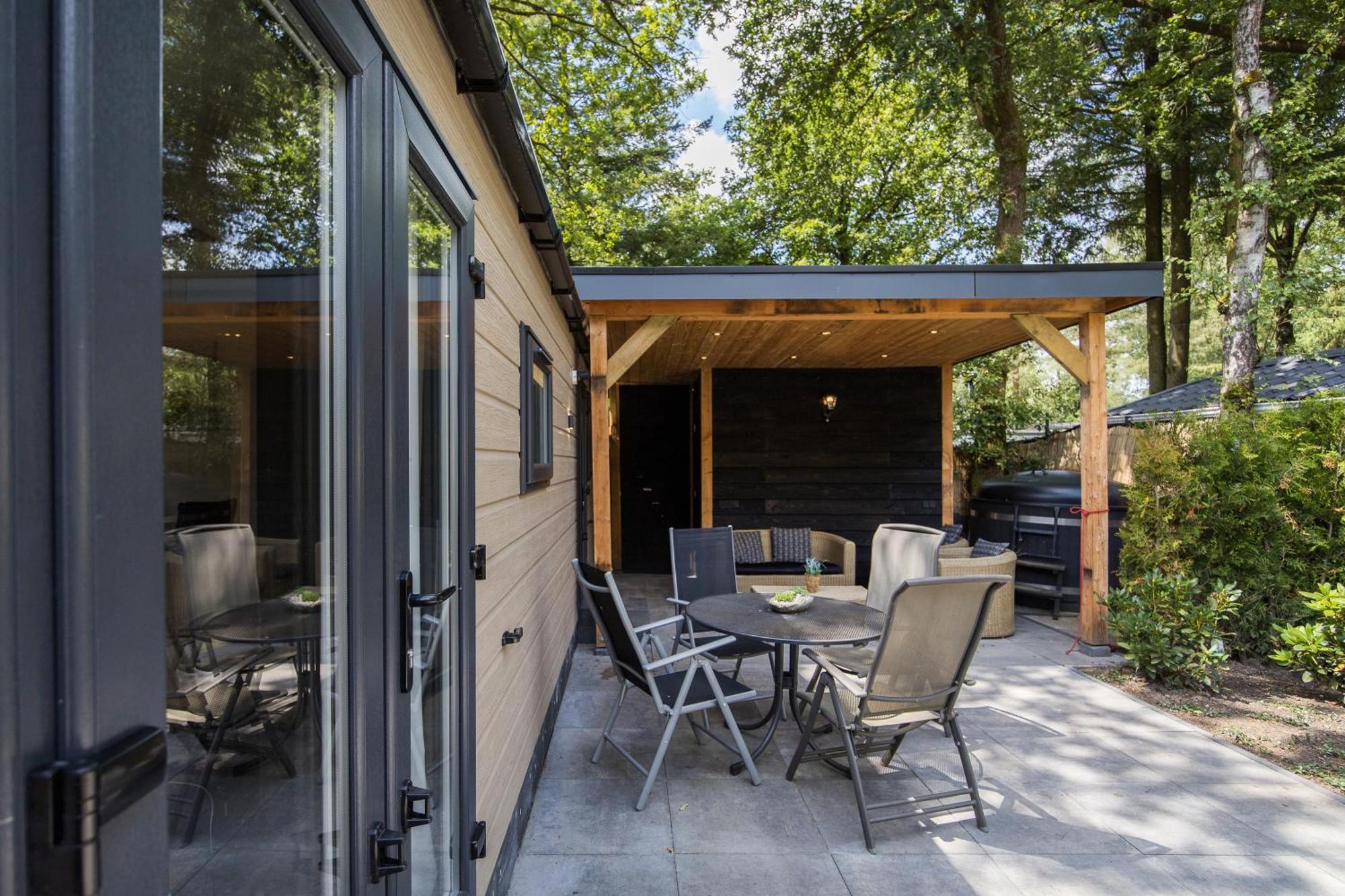 Veluwe Hoenderloo Luxury Chalet With Private Sauna And Hot Tub - Swimming Pool Tennis Court Supermarket Bowling Alley Theatre And Entertainment For Children Экстерьер фото
