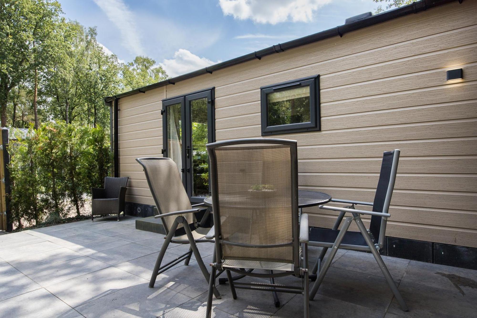 Veluwe Hoenderloo Luxury Chalet With Private Sauna And Hot Tub - Swimming Pool Tennis Court Supermarket Bowling Alley Theatre And Entertainment For Children Экстерьер фото
